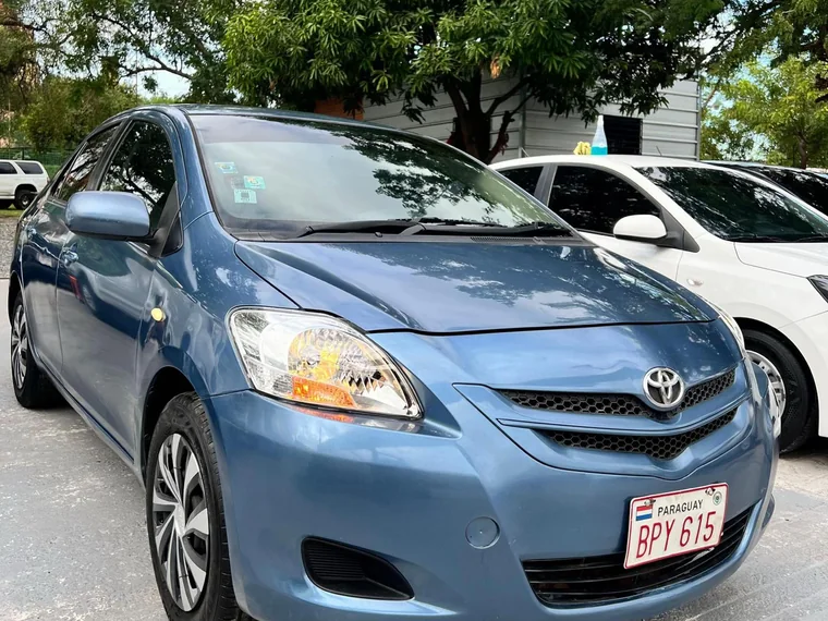 Toyota Belta 2007 celeste